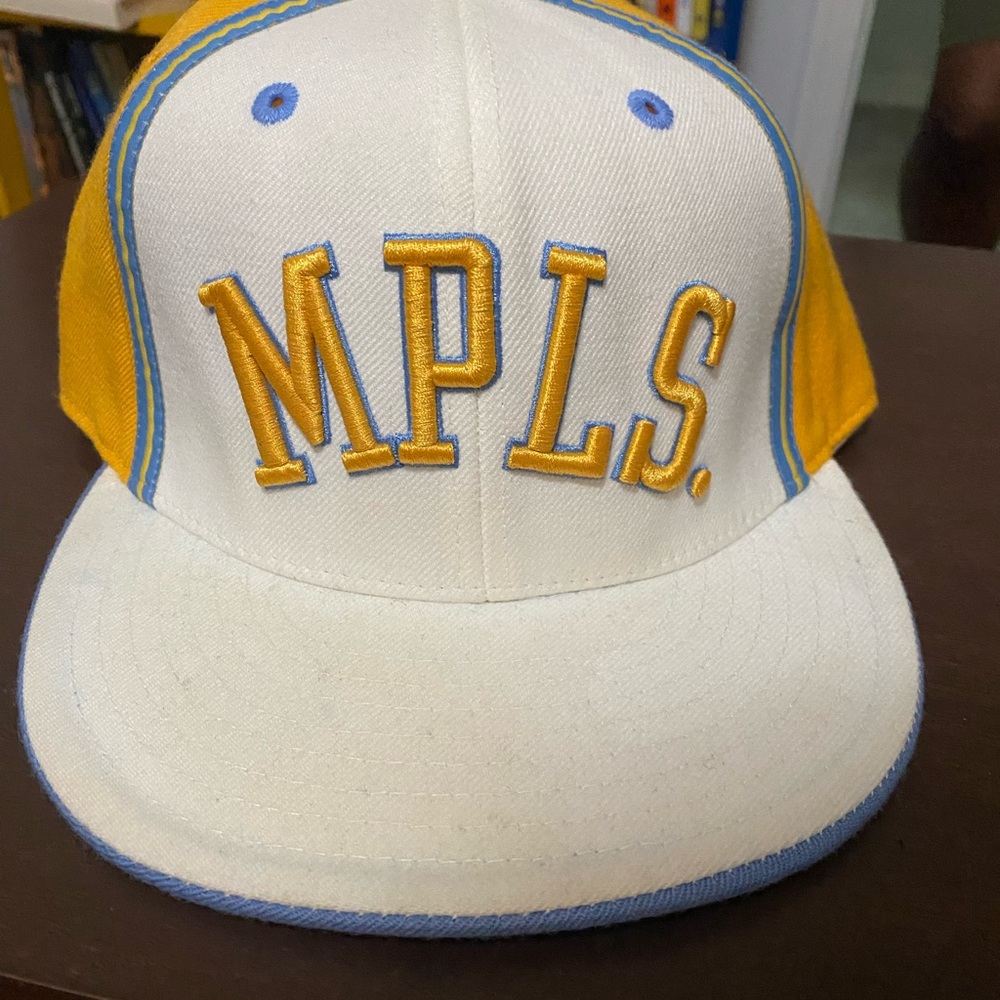 Minneapolis Lakers Yellow and White MPLS throwback fitted cap